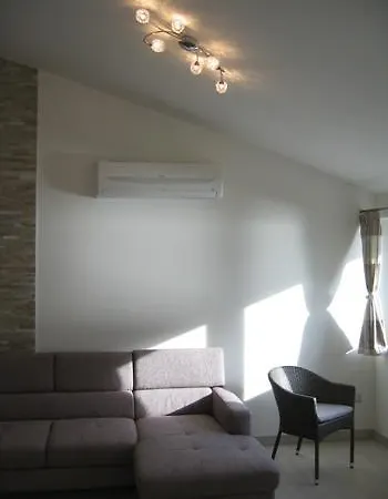 Apartman Car *
