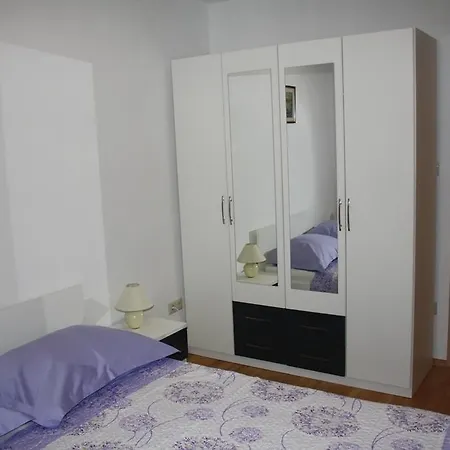 Apartment Car Silo (Krk)