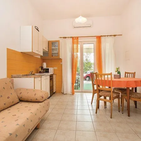 Car Apartman