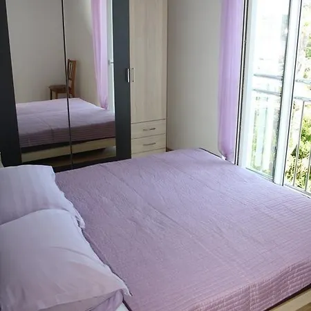 Apartman Car *